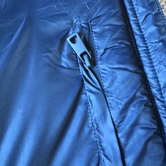 Quince Featherless Puffer Jacket. NWT - Picture 7 of 9